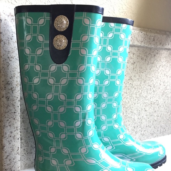 Nomad Puddles - Picture 2 of 2